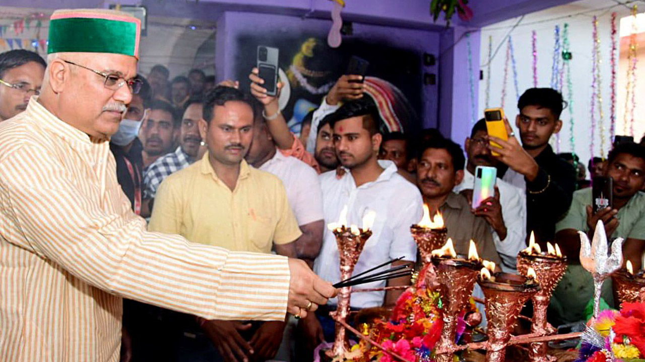 क्या इस बार छत्तीसगढ़ में हिंदुत्व के नाम पर वोट डाले जाएंगे?