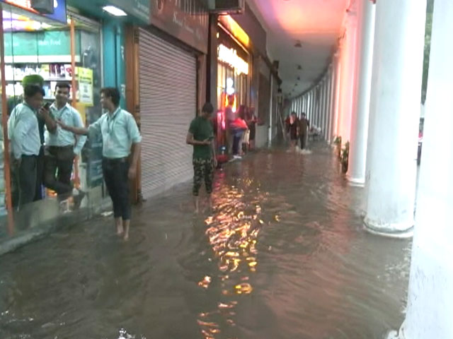 Delhi's Iconic Connaught Place Flooded, Rain Water Enters Shops