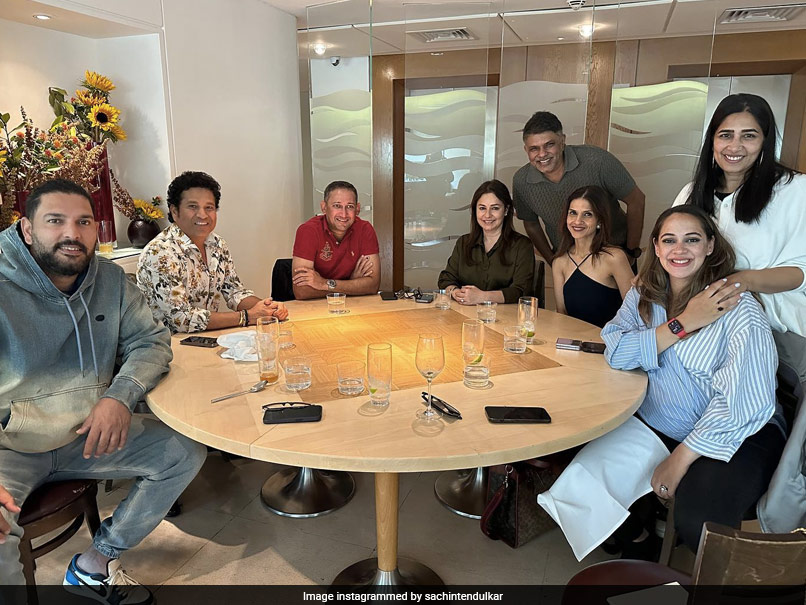 "तुम लकी हो...", चीफ सेलेक्टर अजीत अगरकर संग तेंदुलकर और युवराज ने किया लंच, ब्रायन लारा के रिएक्शन ने लूटी महफिल
