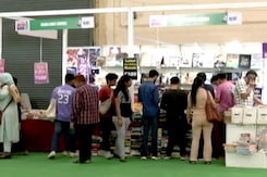Delhi Book Fair Begins, Children Lean Towards Online, Parents Push For Offline Delhi Book Fair Begins, Children Lean Towards Online, Parents Push For Offline