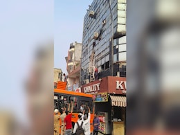 Fire Breaks Out In Delhi Hotel, No One Hurt Fire Breaks Out In Delhi Hotel, No One Hurt