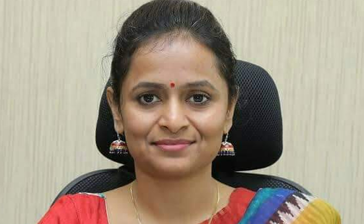 ईडी ने आईएएस ऑफिसर रानू साहू को किया गिरफ्तार, कल घर पर रेड के बाद हुई कार्रवाई