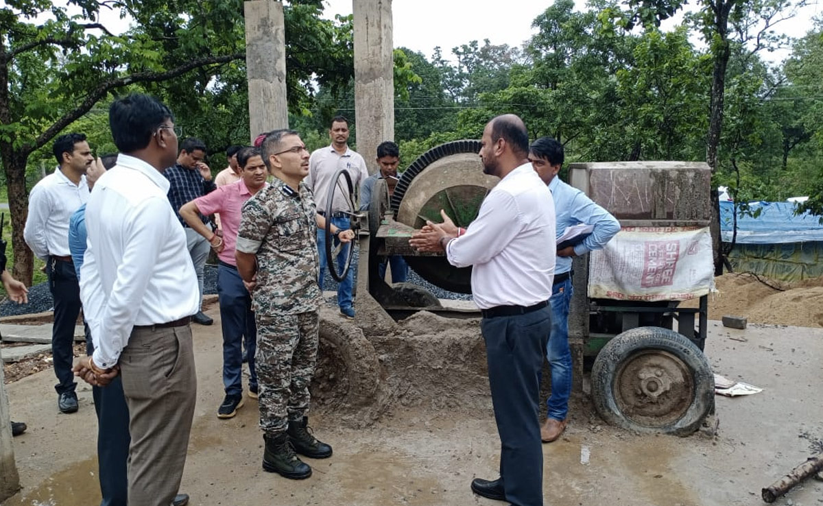 बस्तर : जहां कभी गूंजती थी बंदूक की गोलियां.. वहां पहली बार बजी मोबाइल की घंटी