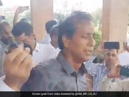 गहलोत vs गुढ़ा :  विधानसभा पहुंचे बर्खास्त मंत्री से धक्का-मुक्की, क्या है 'लाल डायरी' का राज़?