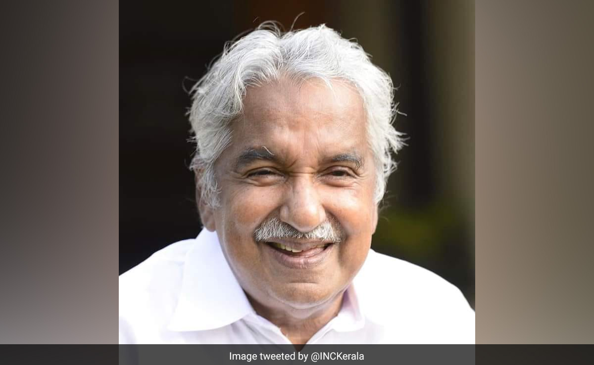 I Have A Family Life, Thanks To Him: AK Antony Remembers Oommen Chandy
