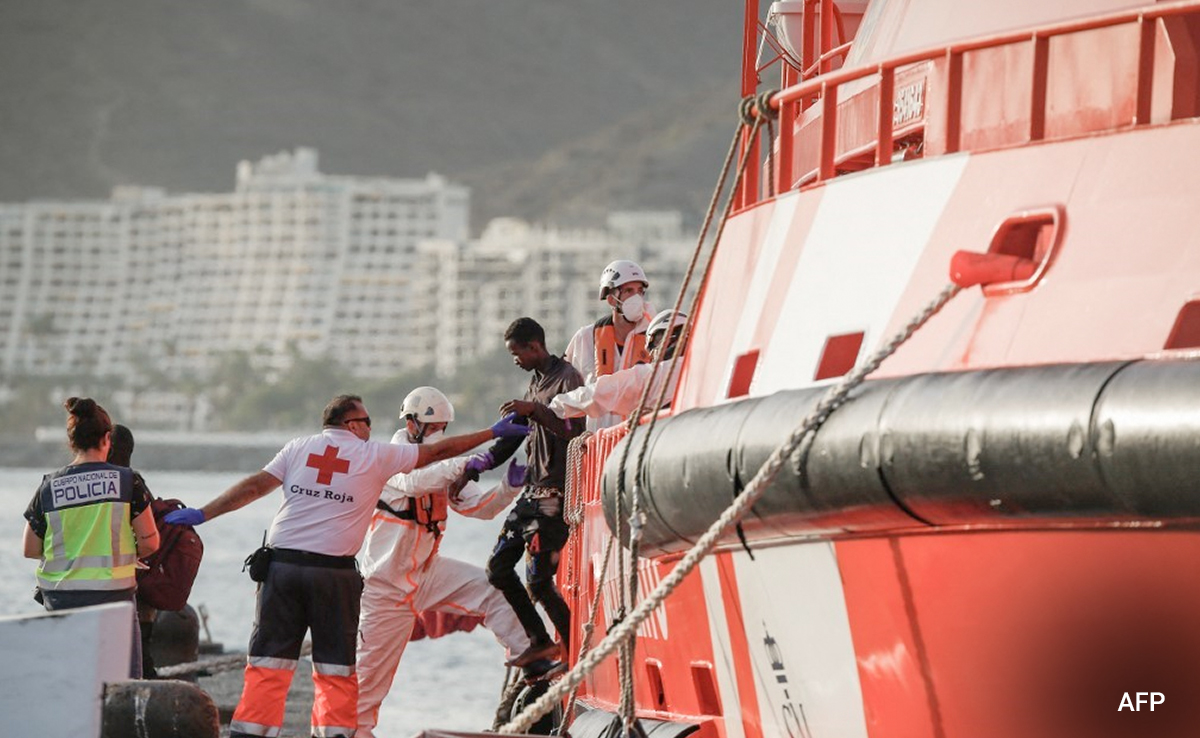 86 Migrants From Africa Rescued Off Boat Near Canary Islands
