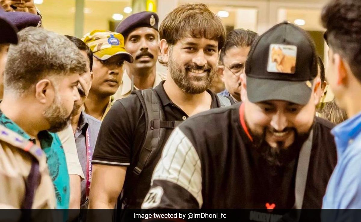 Watch: MS Dhoni's 'Whistle Podu' Reference On Stage Sends Fans Into Frenzy