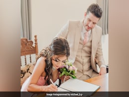 बिग बॉस 16 फेम श्रीजिता डे ने शेयर की जर्मन वेडिंग की नई तस्वीरें, पोस्ट देख फैंस बोले- नजर ना लगे बिग बॉस 16 फेम श्रीजिता डे ने शेयर की जर्मन वेडिंग की नई तस्वीरें, पोस्ट देख फैंस बोले- नजर ना लगे