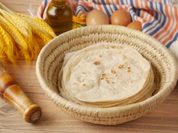 Ayurevada Tips: चपातीला तूप लावून खाणे योग्य का अयोग्य?  आयुर्वेदात दडलंय उत्तर Ayurevada Tips: चपातीला तूप लावून खाणे योग्य का अयोग्य?  आयुर्वेदात दडलंय उत्तर