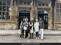 Shabana Azmi's London Diaries With Husband Javed Akhtar, Farhan Akhtar And Honey Irani Is All Heart Shabana Azmi's London Diaries With Husband Javed Akhtar, Farhan Akhtar And Honey Irani Is All Heart