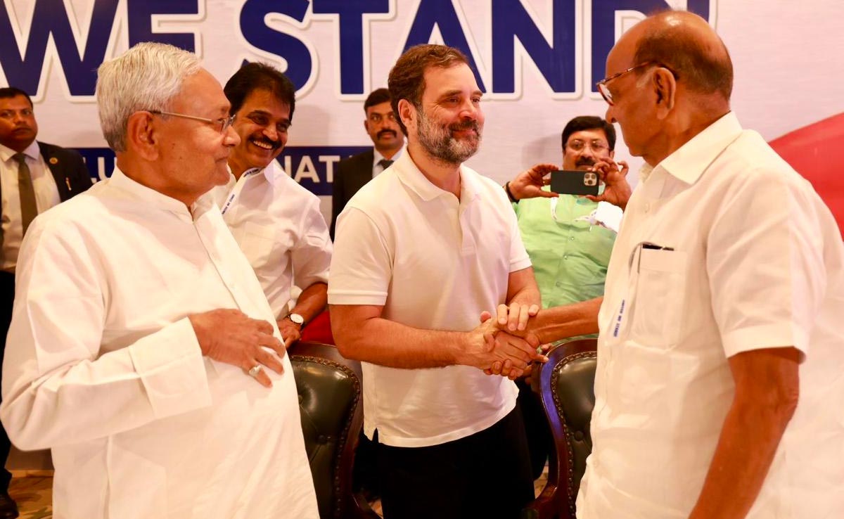 In Pics: Hugs And Handshakes As Opposition Leaders Meet In Bengaluru