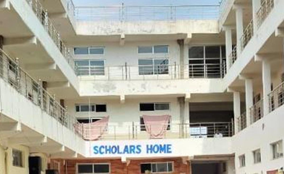 नि:शुल्क प्रवेश पाने वाले छात्रों से फीस लेने पर स्कूल प्रबंधन के खिलाफ FIR के आदेश