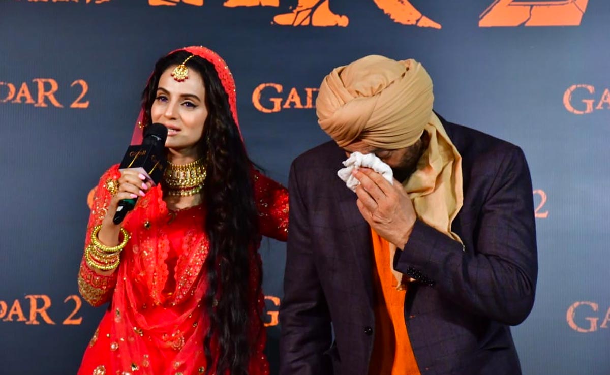 The Moment Sunny Deol Broke Down At <i>Gadar 2</i> Trailer Launch