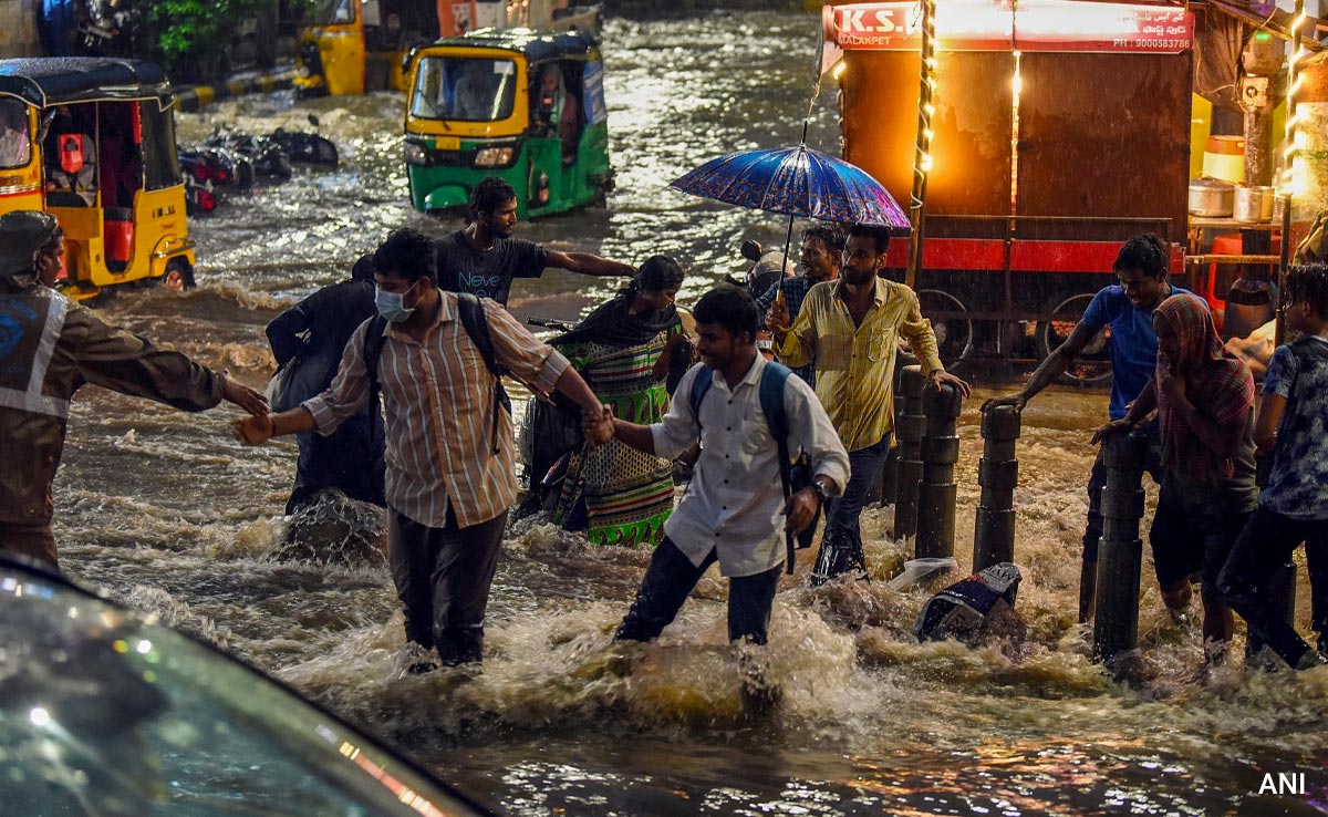 Hyderabad To See Heavy Rain For 4 Days, Work From Home Suggested