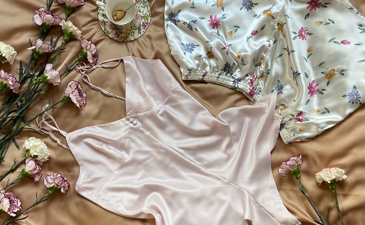 अभी खरीदें ये ट्रेंडी स्टाइलिश नाइटवियर और पाएं 10% तक के रिवार्ड्स