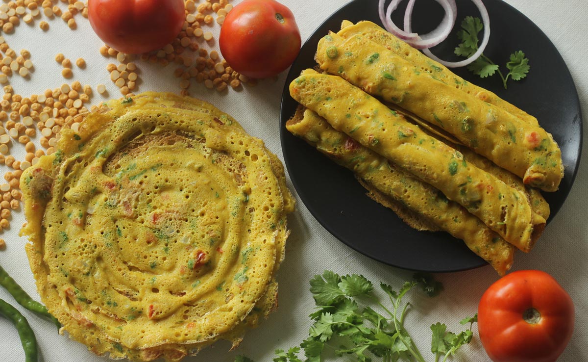 She says in the video, "The easiest desi protein-rich breakfast hack,.."