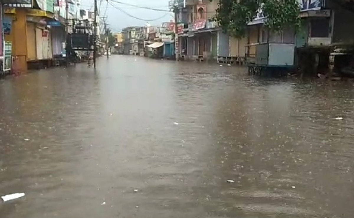 सीकर में जारी है बारिश का दौर, मौसम हुआ सुहाना मगर कई इलाकों में भरा पानी