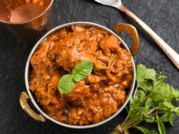 Recreate The Dhaba Experience: 5 Delicious Non-Veg Dishes You Can Cook At Home Recreate The Dhaba Experience: 5 Delicious Non-Veg Dishes You Can Cook At Home