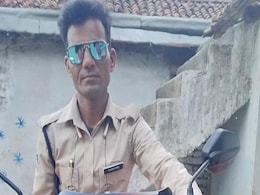 मध्यप्रदेश : सीधी में हाइवे पर नकली पुलिस बनके कर रहा था अवैध वसूली, असली पुलिस पहुंची और... मध्यप्रदेश : सीधी में हाइवे पर नकली पुलिस बनके कर रहा था अवैध वसूली, असली पुलिस पहुंची और...