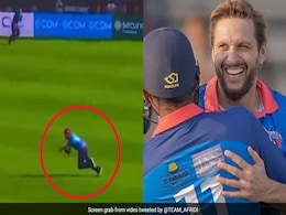 Video: 43 साल की उम्र में शाहिद अफरीदी ने दिखाई चीते जैसी फुर्ती, हैरतअंगेज कैच पकड़ सबको किया हैरान Video: 43 साल की उम्र में शाहिद अफरीदी ने दिखाई चीते जैसी फुर्ती, हैरतअंगेज कैच पकड़ सबको किया हैरान