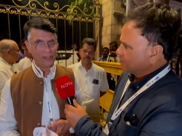 "बहुत अच्छे माहौल में आज अनौपचारिक बैठक हुई": पवन खेड़ा