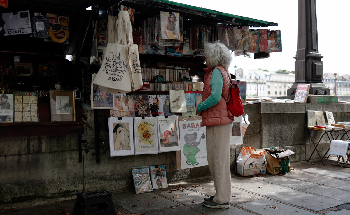 Olympics Threatens To Erase A Paris Symbol: Over 500 Bookstores Ordered To Move