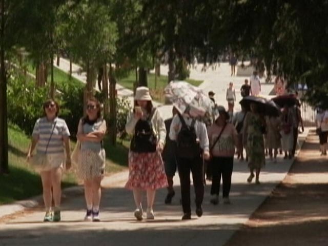 इटली के कई शहरों में गर्मी को लेकर रेड अलर्ट, डेथ वैली में 54 डिग्री तक पहुंचा तापमान