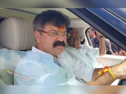 महाराष्ट्र विधानसभा में हंगामा, शिवाजी पर विवादित टिप्पणी को लेकर जितेंद्र आव्हाड घिरे, माफी के बाद मामला शांत