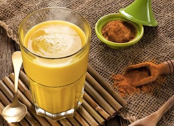 Daily Desi Foods That Are Great Adaptogens To Beat The Stress Daily Desi Foods That Are Great Adaptogens To Beat The Stress
