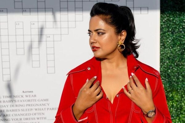 A Sneak Peek into Sameera Reddy's Memorable Meeting with Bollywood Icon Rekha