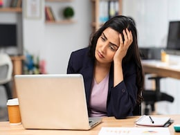 हमेशा थकान महसूस होना और काम में मन ना लगने के पीछे हो सकती हैं ये 4 बड़ी वजह हमेशा थकान महसूस होना और काम में मन ना लगने के पीछे हो सकती हैं ये 4 बड़ी वजह