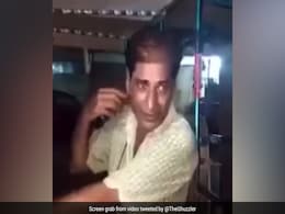 रानू मंडल के बाद इस ऑटो ड्राइवर का गाना वायरल, इस अंदाज में गाई ठुमरी लोग हुए मुरीद, बोले- ट्रेन्ड सिंगर भी शर्मा जाए रानू मंडल के बाद इस ऑटो ड्राइवर का गाना वायरल, इस अंदाज में गाई ठुमरी लोग हुए मुरीद, बोले- ट्रेन्ड सिंगर भी शर्मा जाए