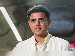 उम्मेदाराम के नामांकन में शामिल होने पहुंचे सचिन पायलट, बढ़ी सियासी हलचल  उम्मेदाराम के नामांकन में शामिल होने पहुंचे सचिन पायलट, बढ़ी सियासी हलचल
