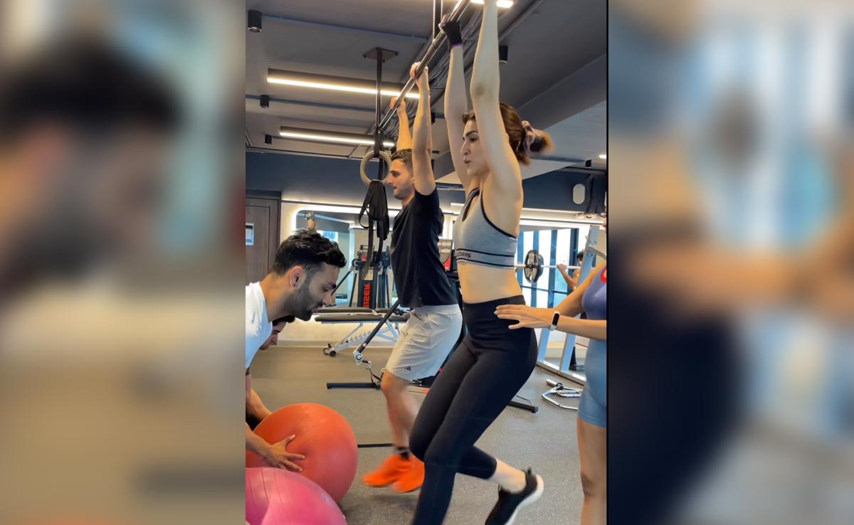 Kriti Sanon's Latest Workout Video "Kicks Off" The Work Week With Fitness Motivation In Abundance