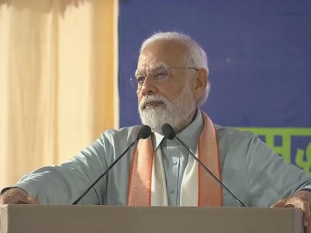 "किसानों की मेहनत मिट्टी से भी सोना निकाल देती है..." - सीकर में बोले PM मोदी