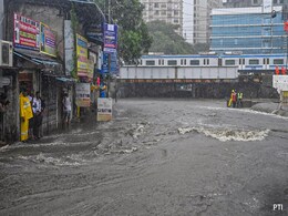 Heavy Rain In Mumbai, Orange Alert Issued For Tomorrow Heavy Rain In Mumbai, Orange Alert Issued For Tomorrow