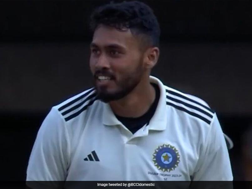 Duleep Trophy: Vidwath's Kaverappa Four-Wicket Burst Gives South Zone Edge