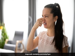Perfume गर्मी में पसीने की बदबू से हैं परेशान तो अपनाइए ये घरेलू नुस्खे... Perfume गर्मी में पसीने की बदबू से हैं परेशान तो अपनाइए ये घरेलू नुस्खे...