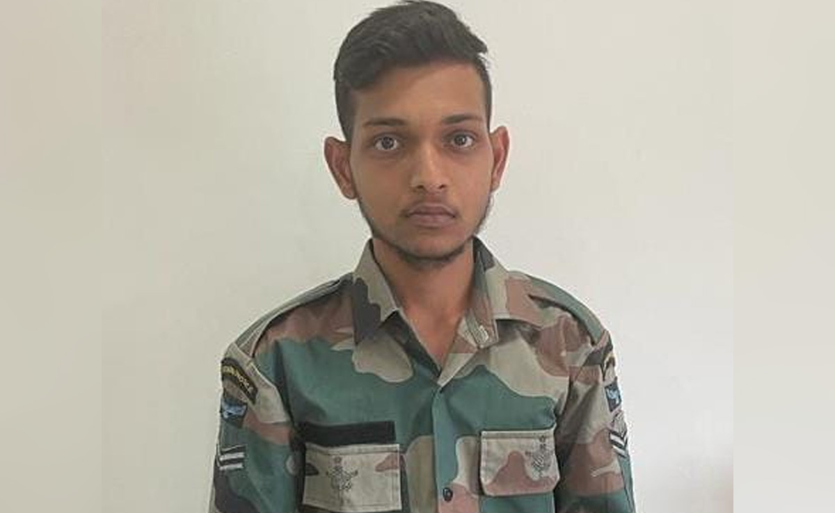 यूपी एसटीएफ ने भारतीय वायु सेना में भर्ती के नाम पर लाखों की ठगी करने वाले शातिर को किया गिरफ्तार