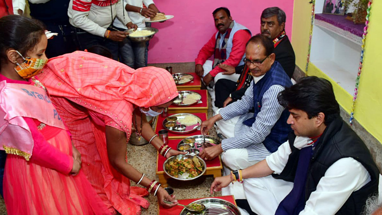 मध्य प्रदेश के विधानसभा चुनाव में दलित क्या गुल खिलाएंगे?