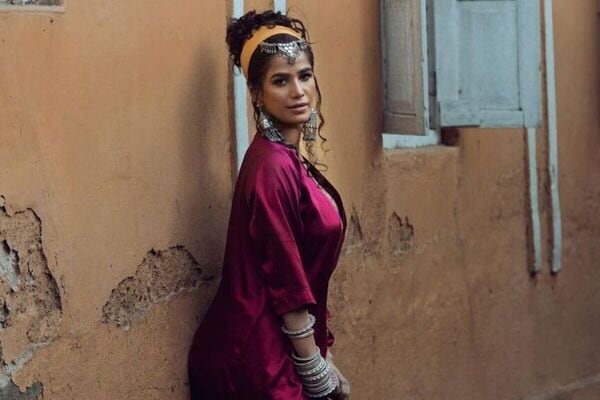 Poonam Pandey Shares a Glimpse of Her Visit to Shiv Temple: Got a Darshan of Bhasma Aarti...