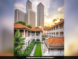 This Hotel In Singapore Makes $30,000 A Day By Serving A Famous Drink This Hotel In Singapore Makes $30,000 A Day By Serving A Famous Drink