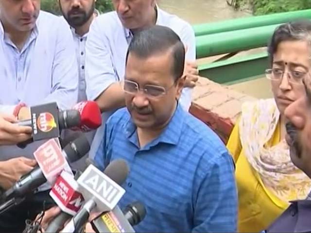 संसद में संख्या बल में पिछड़ने के बाद दिल्ली सेवा बिल पर लंबी कानूनी लड़ाई की तैयारी में  AAP