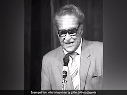 बाबा सहगल या बादशाह नहीं इस स्टार 1968 में ही गा दिया था पहला रैप सॉन्ग, VIDEO देख फैंस बोले- OMG बाबा सहगल या बादशाह नहीं इस स्टार 1968 में ही गा दिया था पहला रैप सॉन्ग, VIDEO देख फैंस बोले- OMG