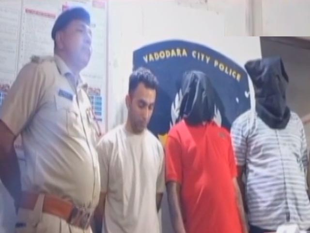 गुजरात में पार्किंग विवाद में घायल युवक की मौत, 3 आरोपी गिरफ्तार