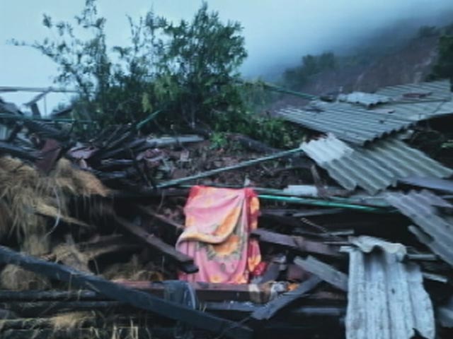 Raigad Landslide: रायगढ़ में चट्टान खिसकने से बड़ा हादसा, लगभग 30 घर दबे, 5 लोगों की मौत, कई फंसे