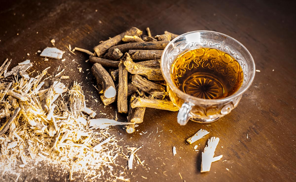 Mulethi In Winter : सर्दी खांसी या फिर है गले की खराश से परेशान? तो आज ही अपनाएं ये इलाज