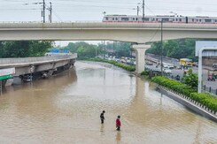 Delhi May Suffer Loss Of Rs 2.75 Trillion By 2050 Due To Climate Change: Report Delhi May Suffer Loss Of Rs 2.75 Trillion By 2050 Due To Climate Change: Report