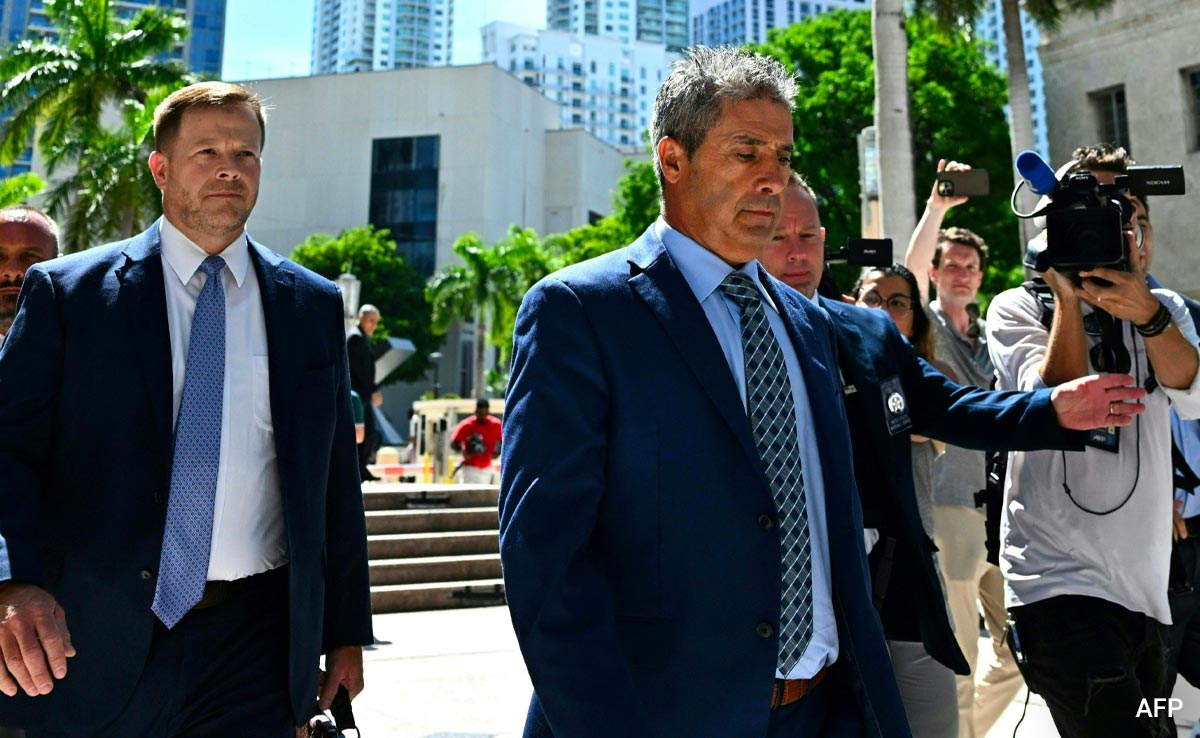 Donald Trump's Property Carlos De Oliveira Manager Appears In ...