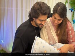 दीपिका कक्कड़ की ननद सबा ने दिखाई भाई-भाभी और भतीजे की झलक, शोएब इब्राहिम ने भी शेयर किया वीडियो दीपिका कक्कड़ की ननद सबा ने दिखाई भाई-भाभी और भतीजे की झलक, शोएब इब्राहिम ने भी शेयर किया वीडियो